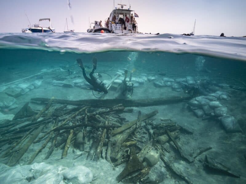 adriatic-shipwreck-shows-signs-of-waterproofing-and-repair-with-novel-materials