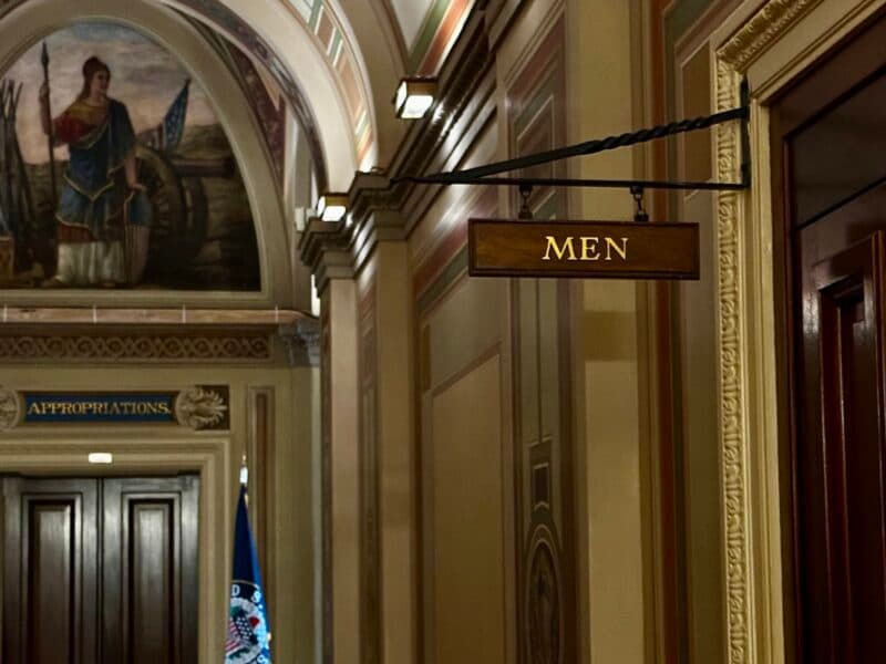 political-potties-meet-the-congressional-staffer-on-a-quest-to-rate-every-capitol-bathroom