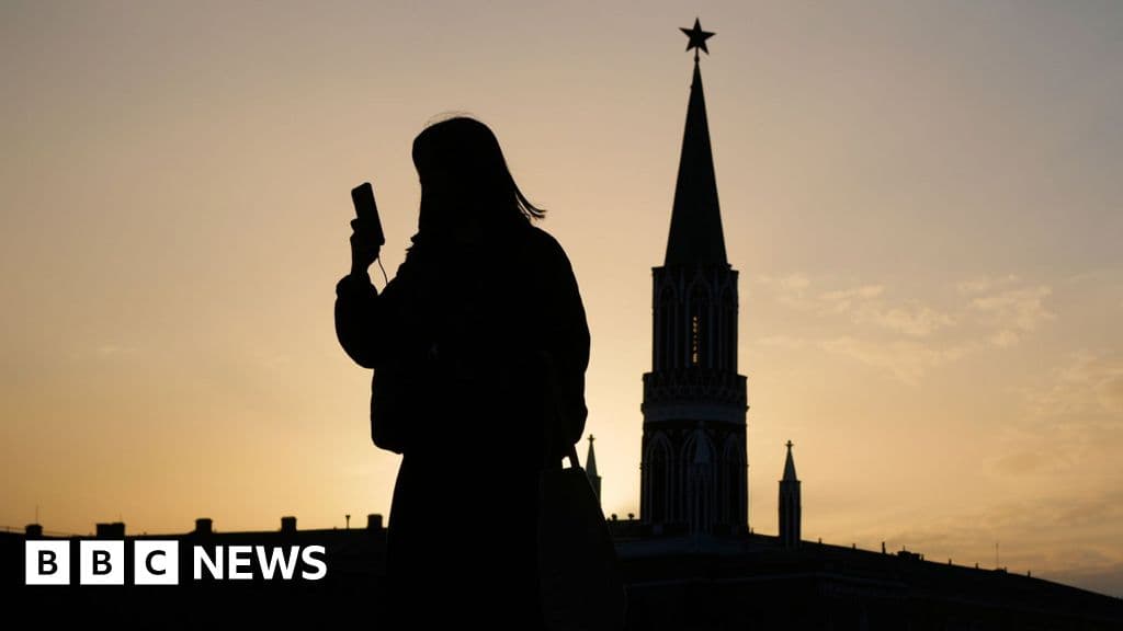 steve-rosenberg-kremlins-tightening-grip-on-internet-fuels-russian-discontent