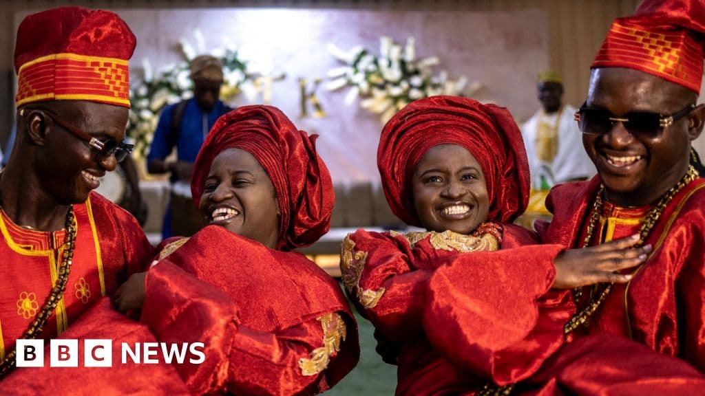 twins-marry-twins-in-joyous-nigerian-joint-wedding