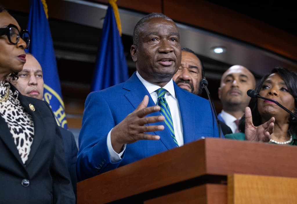 the-voting-rights-rollback-shows-we-need-a-new-constitution