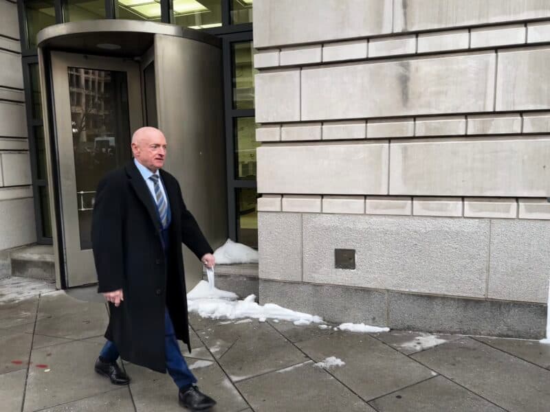 pentagon-bid-to-censure-mark-kelly-takes-heavy-fire-at-dc-circuit
