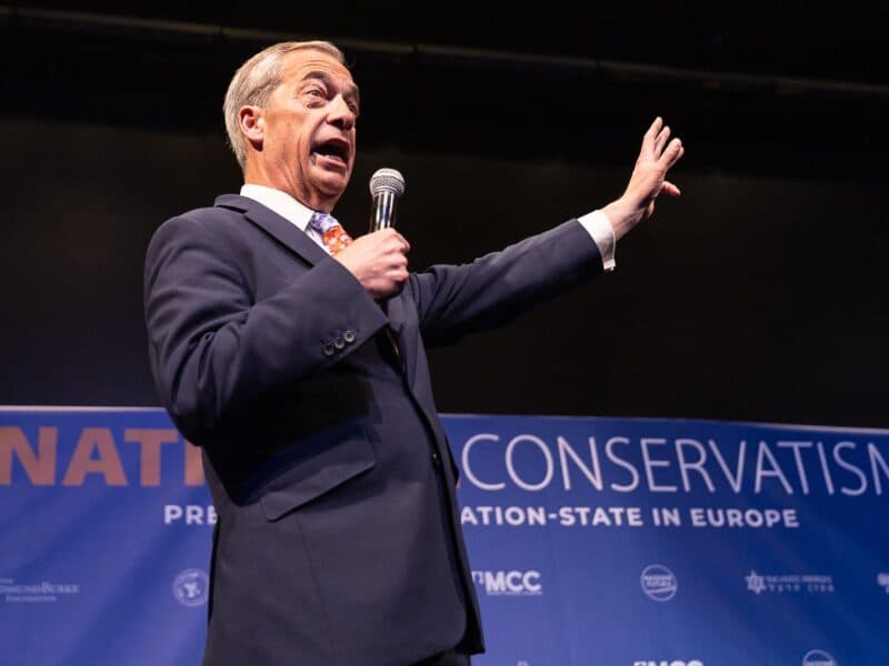 british-plan-for-migrant-detention-centers-in-green-voting-areas-causes-uproar
