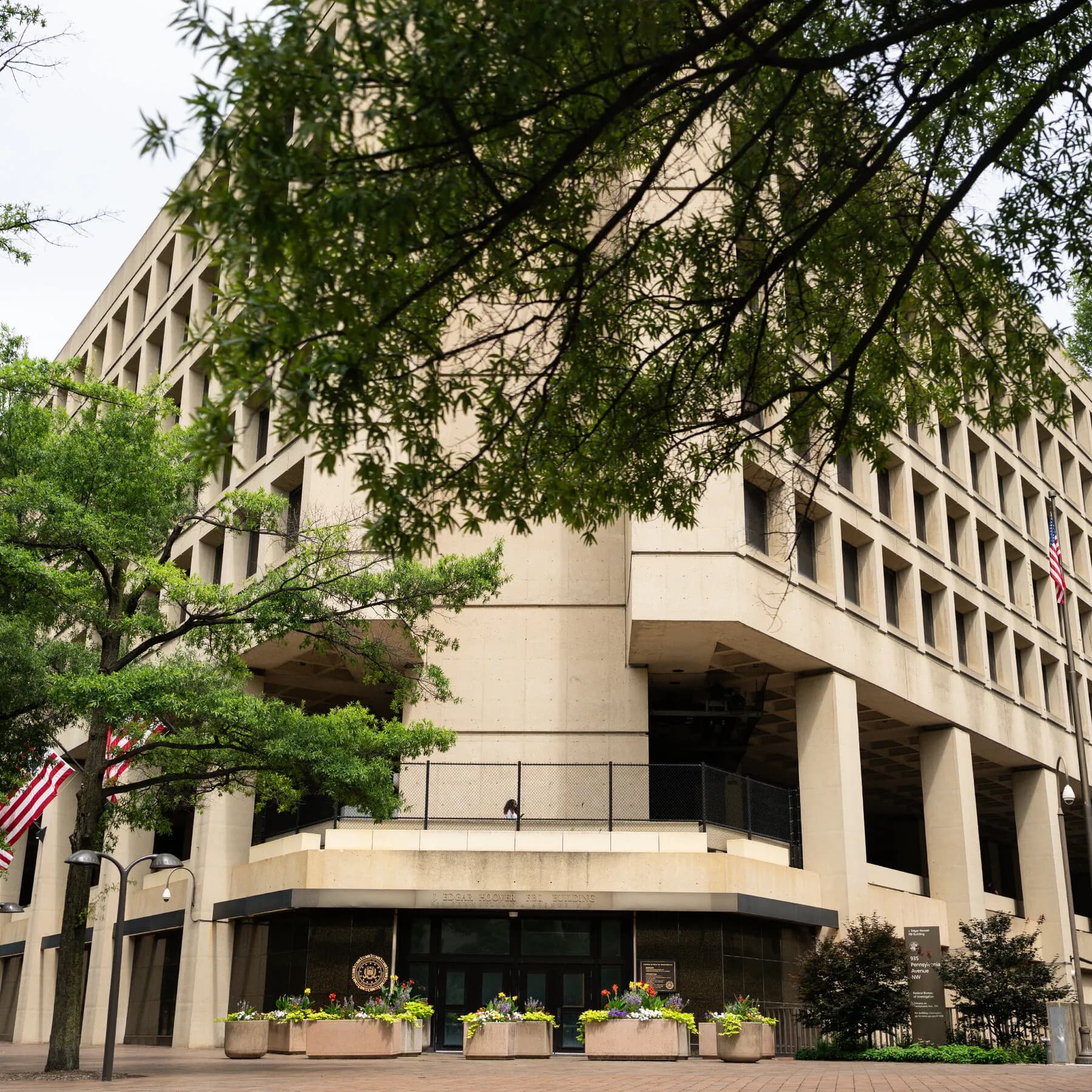 hackers-say-they-stole-thousands-of-sensitive-fbi-personnel-records
