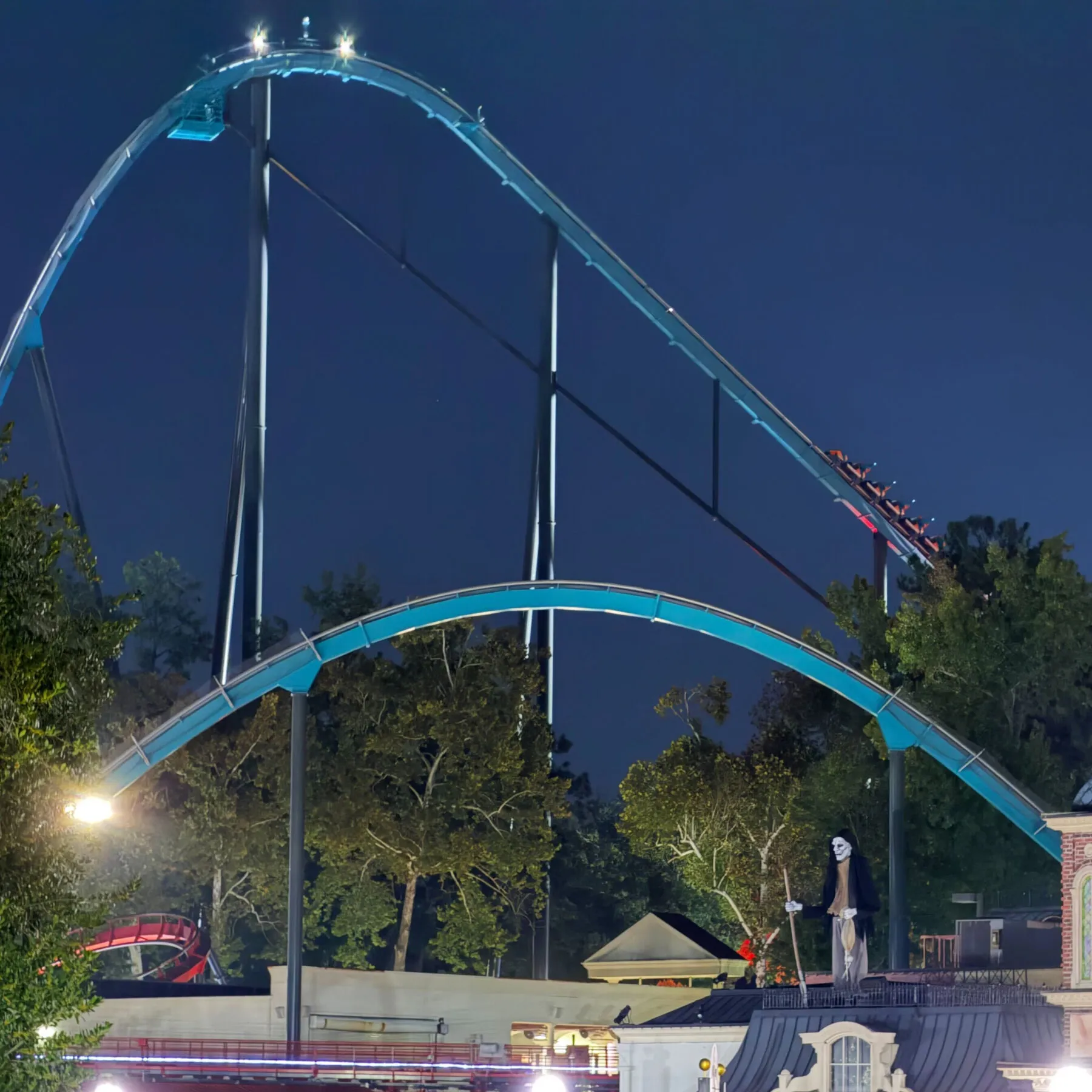 police-identify-42-year-old-man-killed-at-six-flags-over-georgia